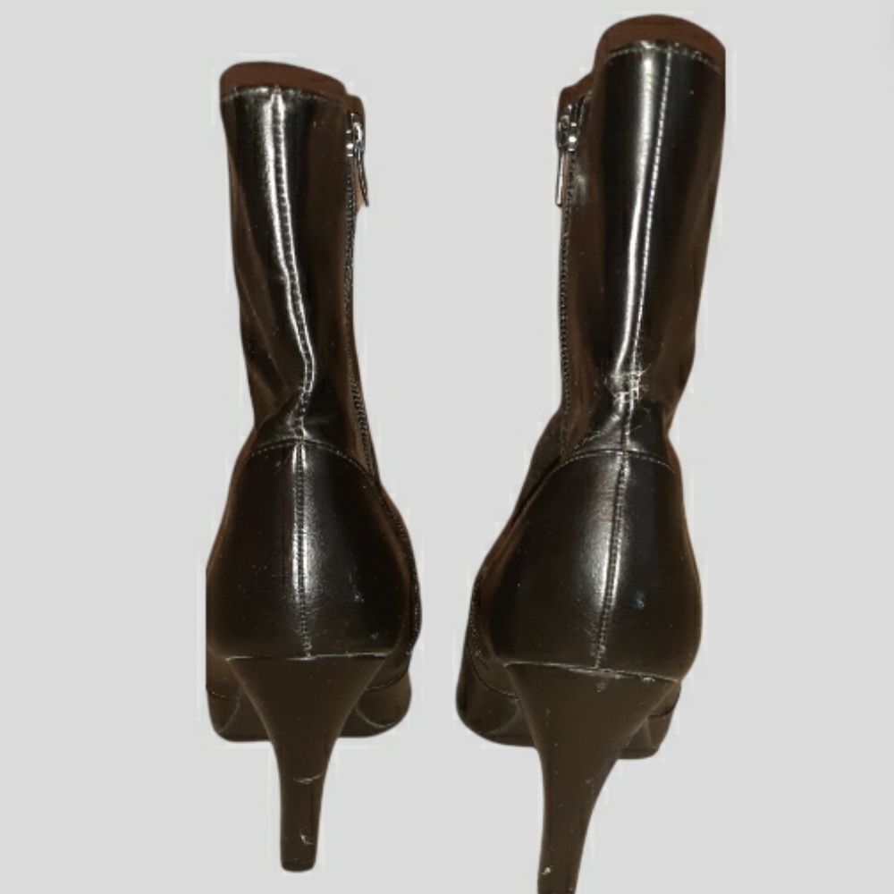 Merona Pointed Booties - Picture 4 of 7